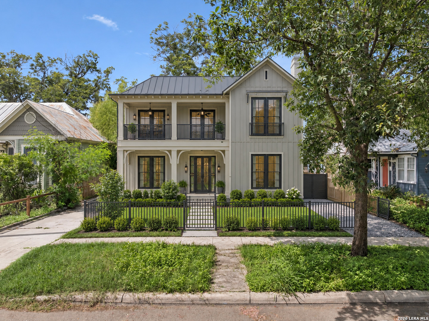 main property photo 9