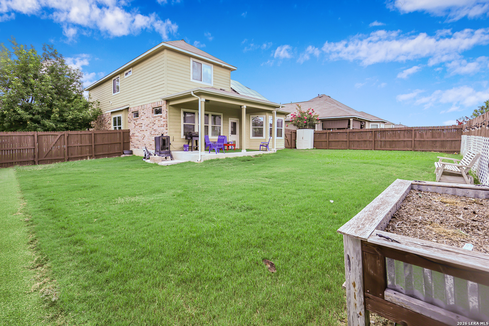 main property photo 31