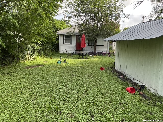 main property photo 4