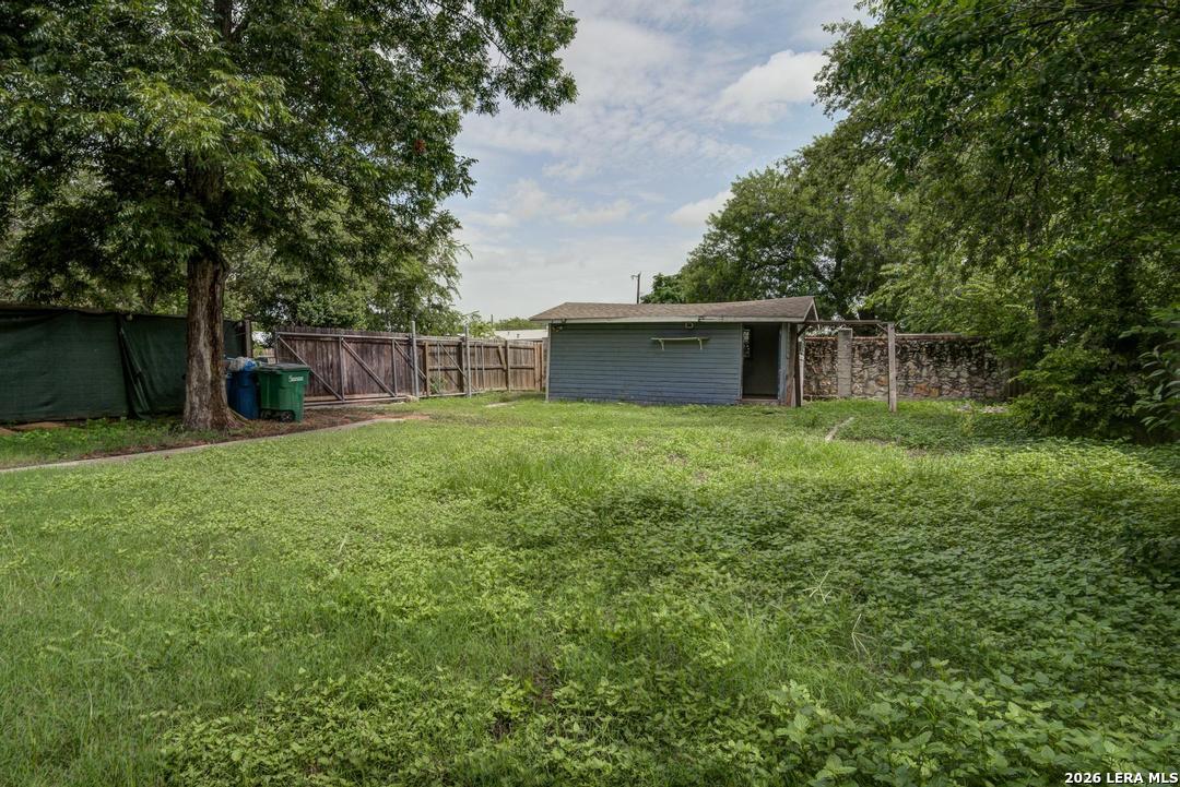 main property photo 39
