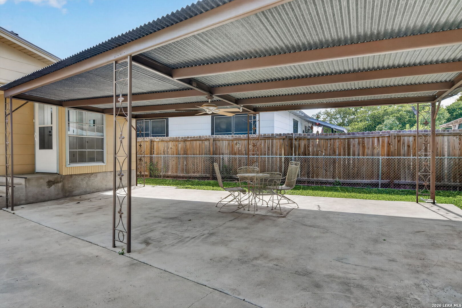 main property photo 26