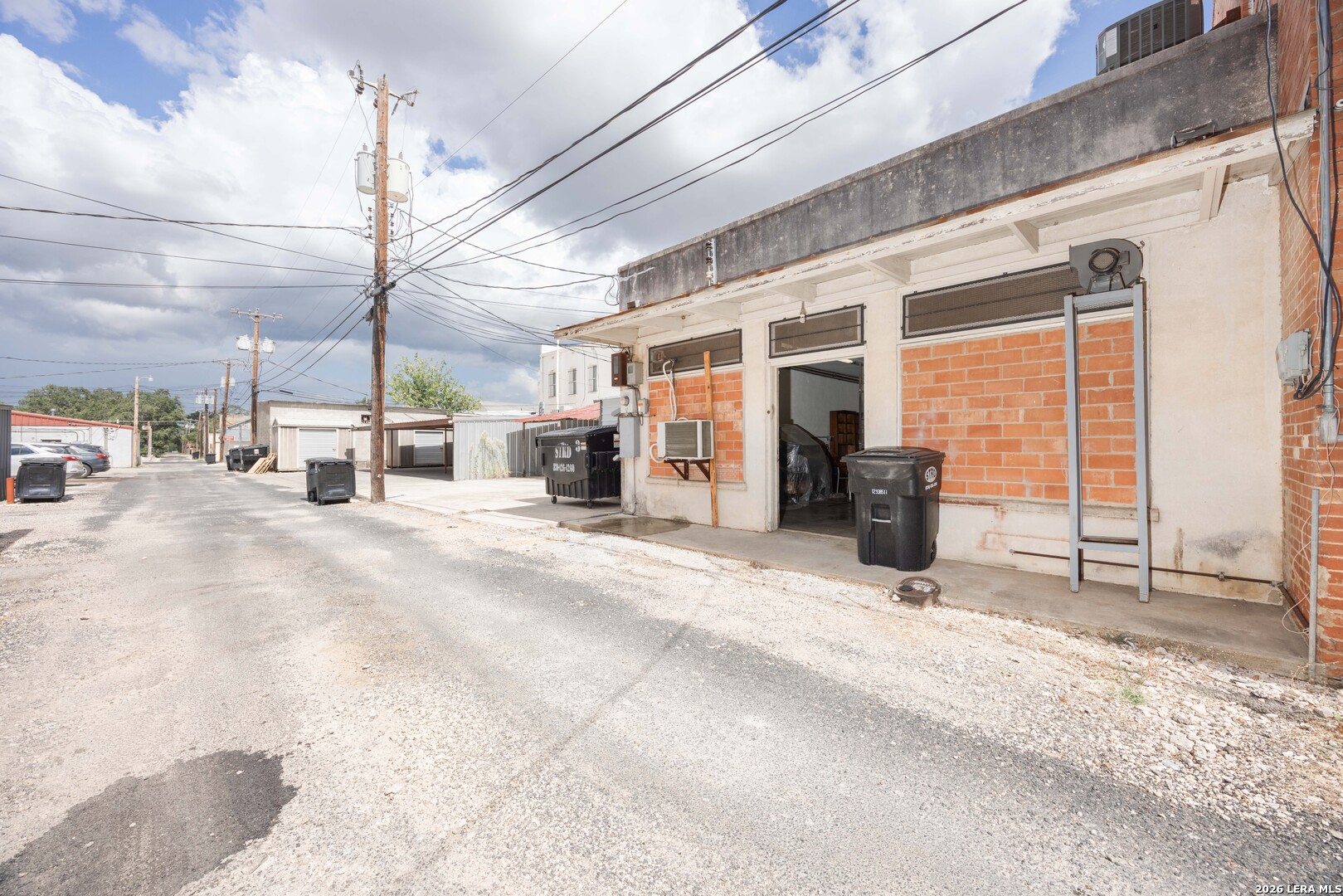 main property photo 21