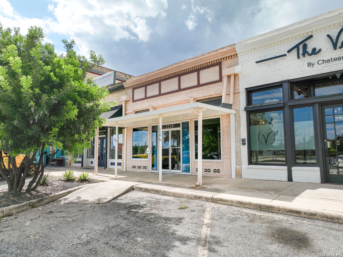 main property photo 41