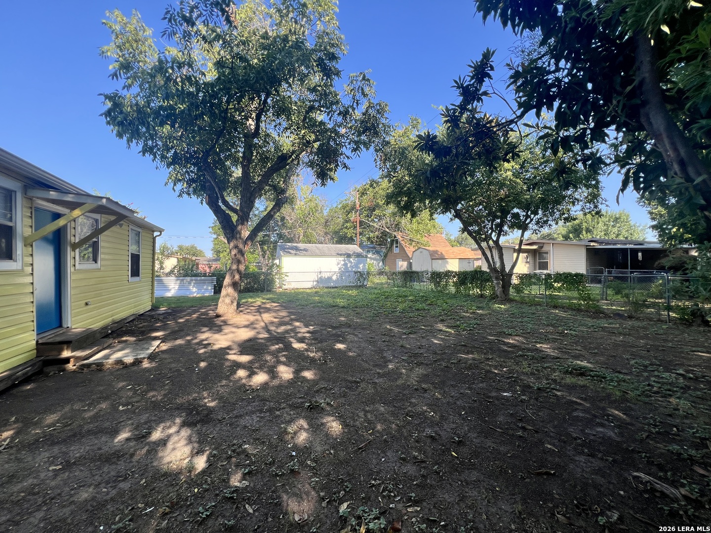 main property photo 18