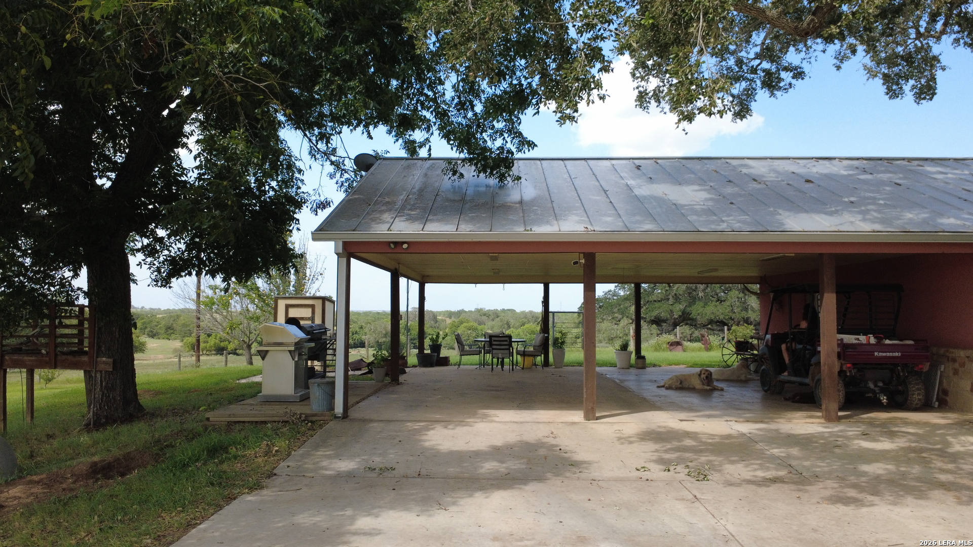 main property photo 31