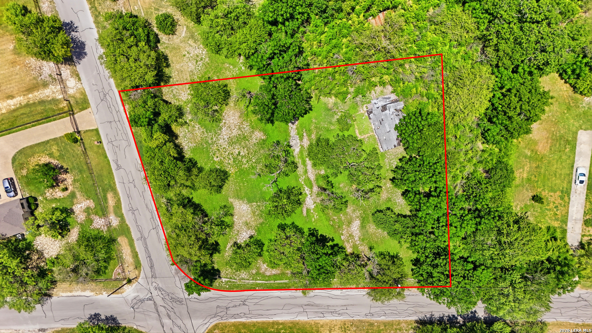 main property photo 10