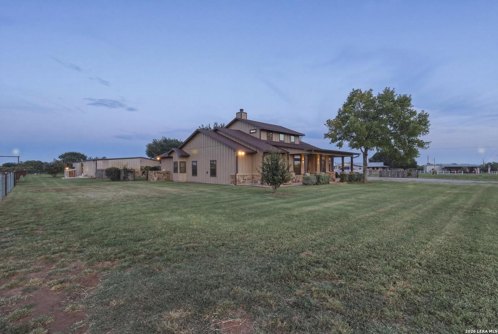 main property photo 78