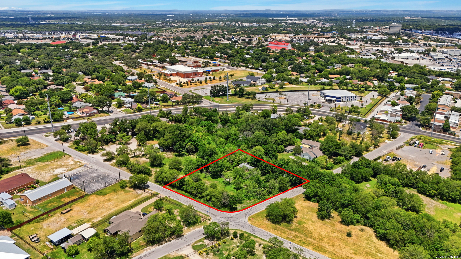main property photo 10