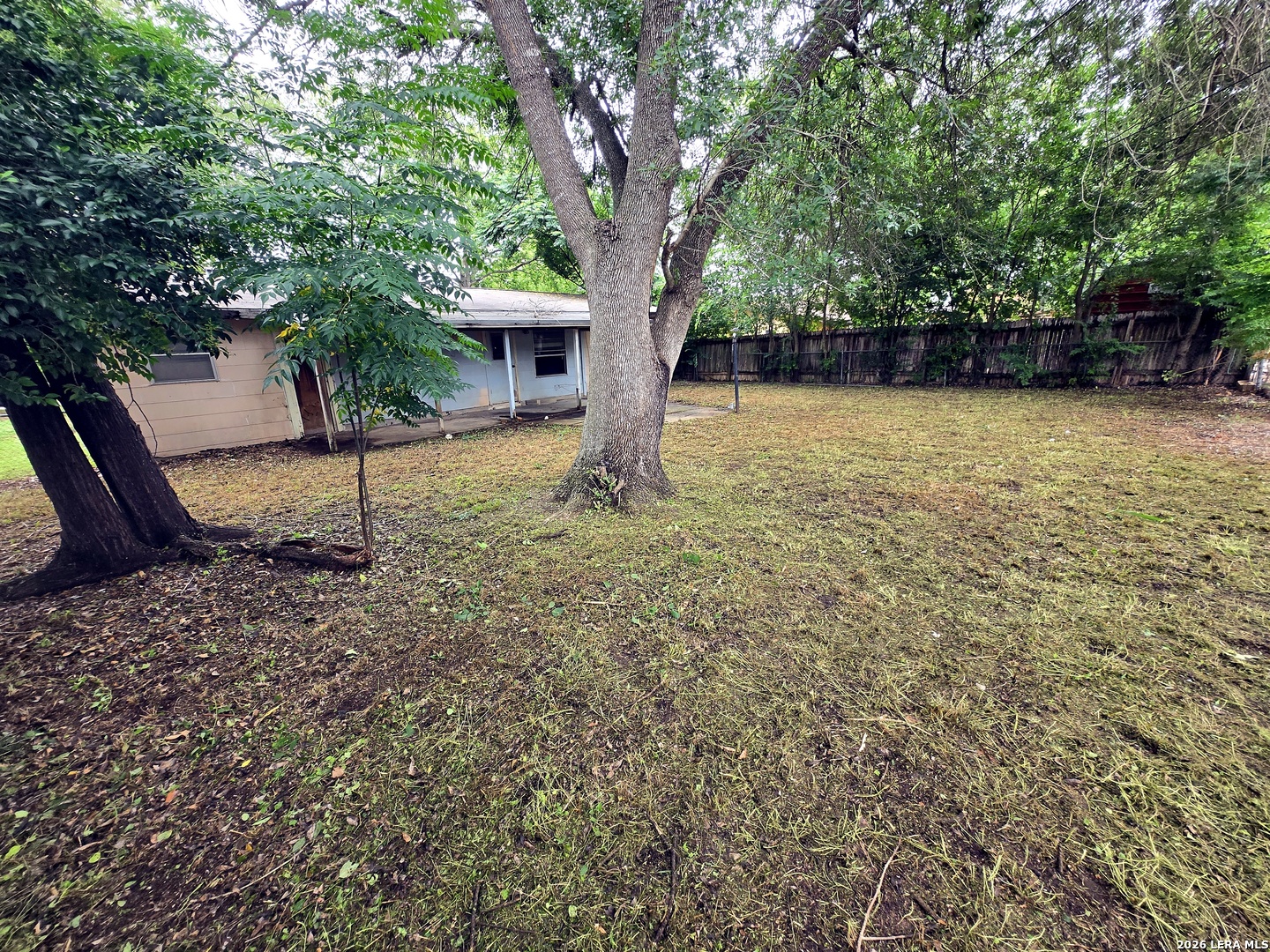 main property photo 25