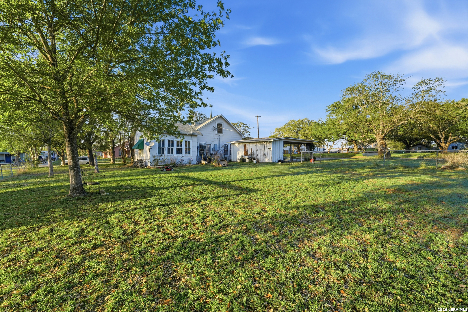 main property photo 13