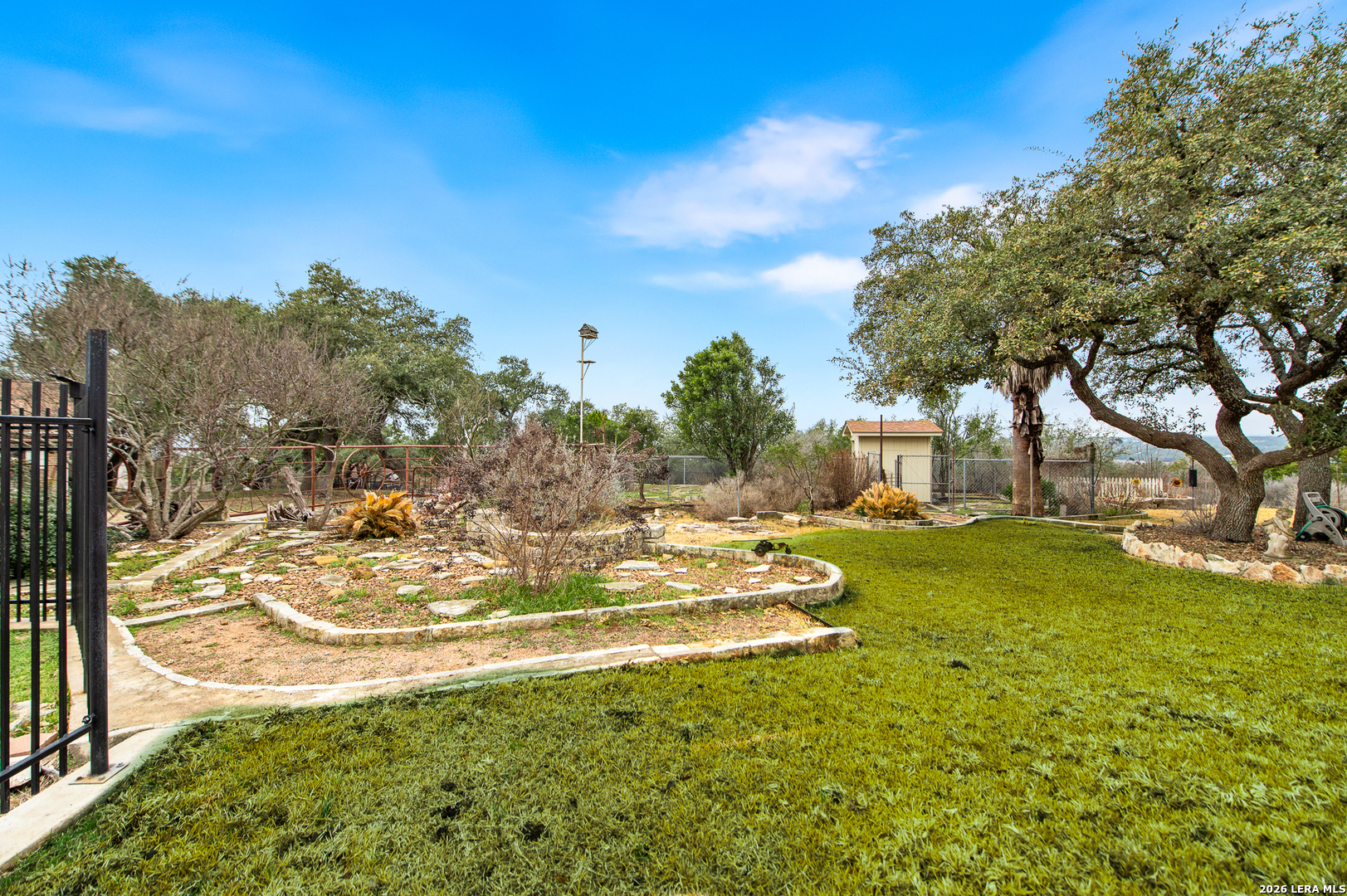 main property photo 36