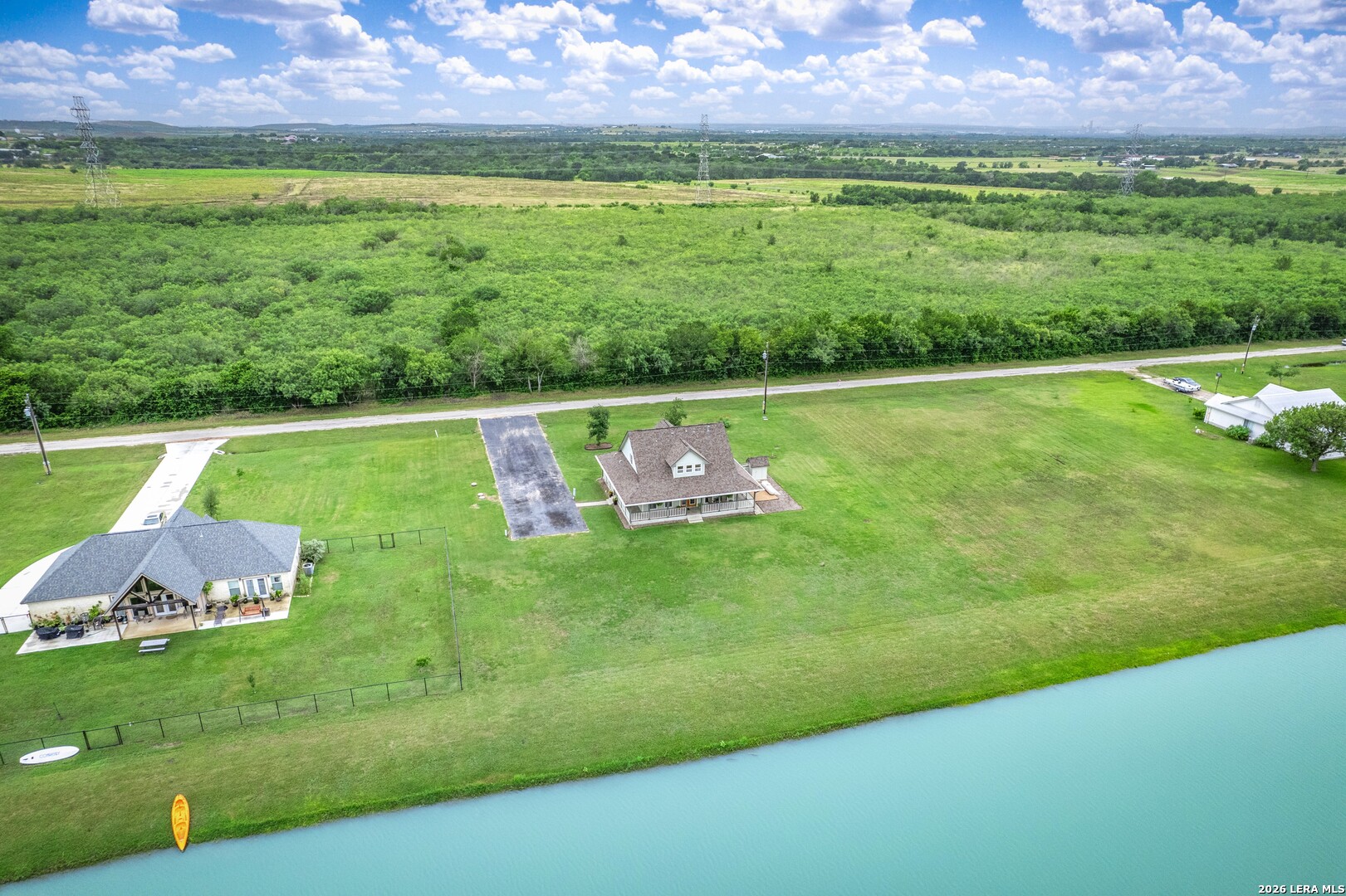 main property photo 41