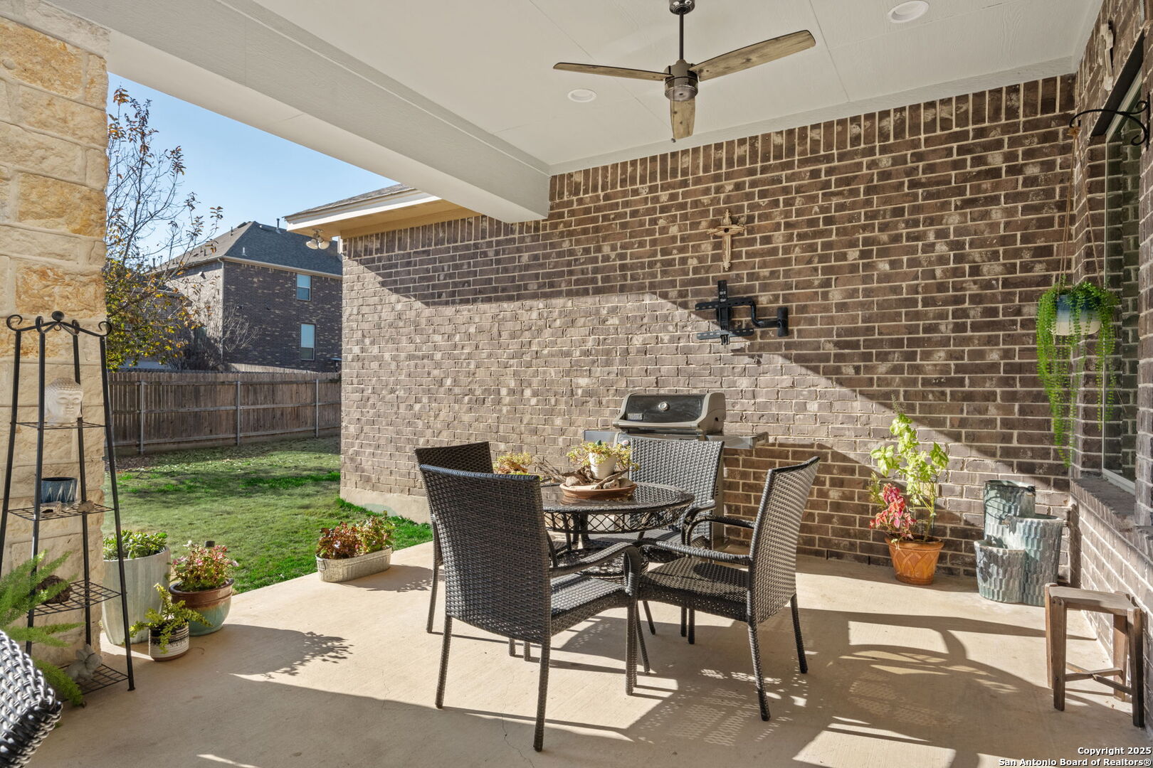 main property photo 29