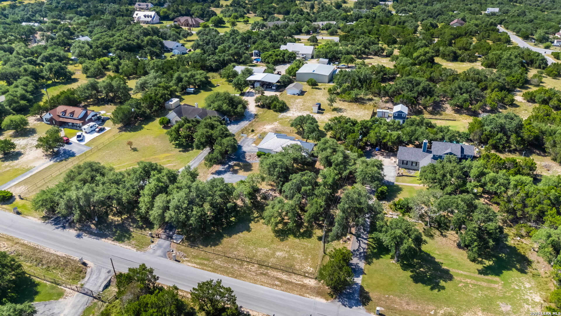 main property photo 27