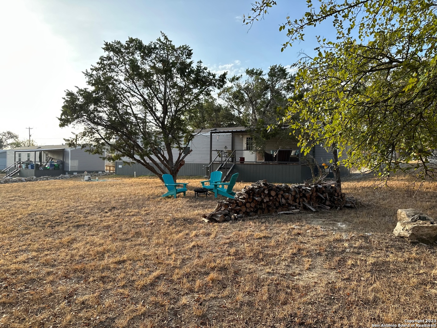 main property photo 11