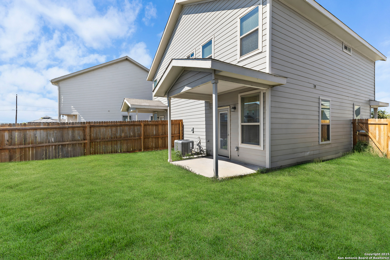 main property photo 24