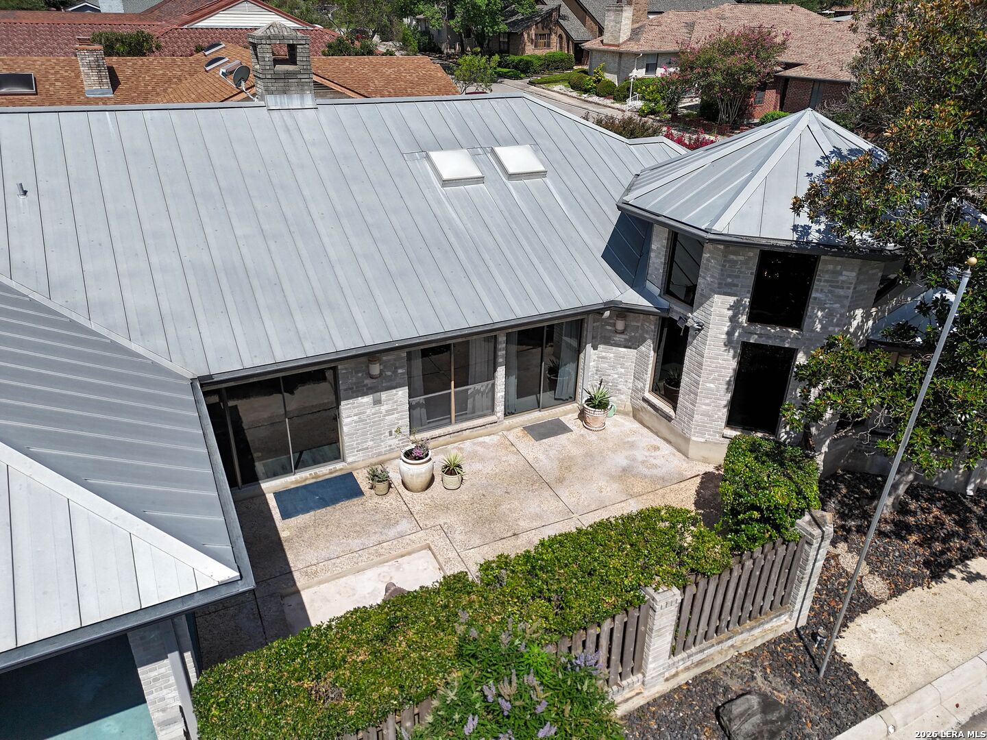 main property photo 47