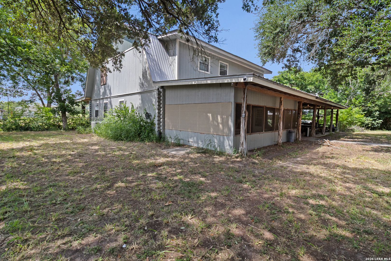 main property photo 38