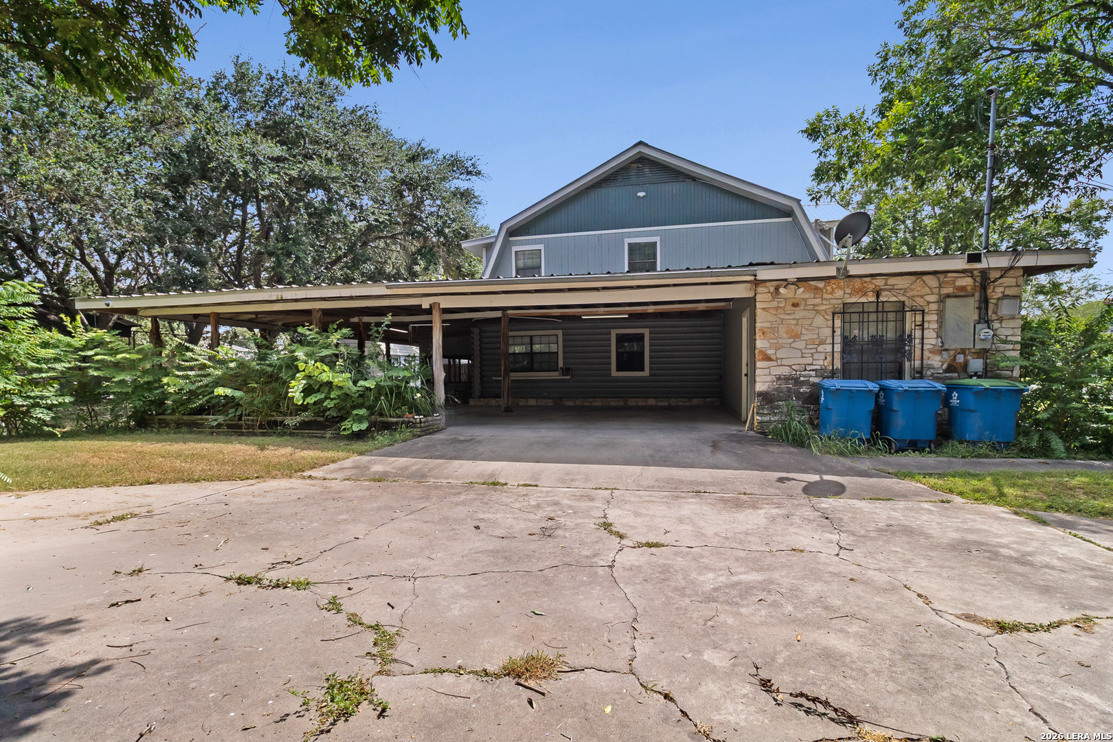 main property photo 44