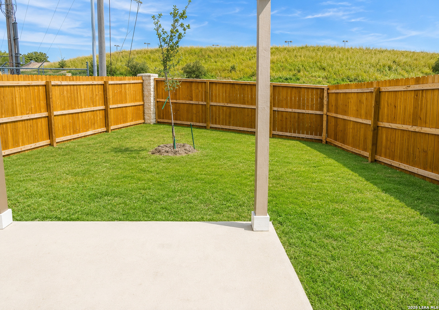 main property photo 11