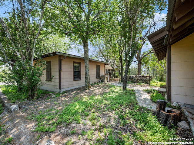 main property photo 17