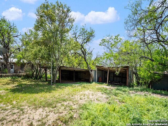 main property photo 25
