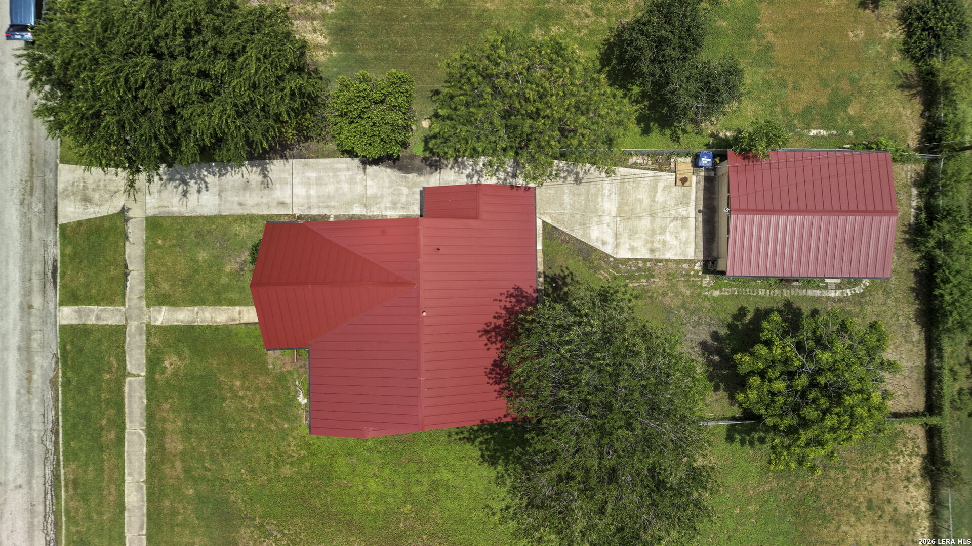 main property photo 22