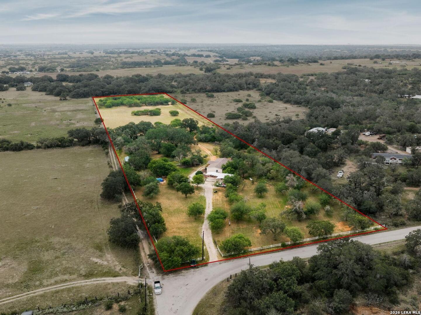 main property photo 10