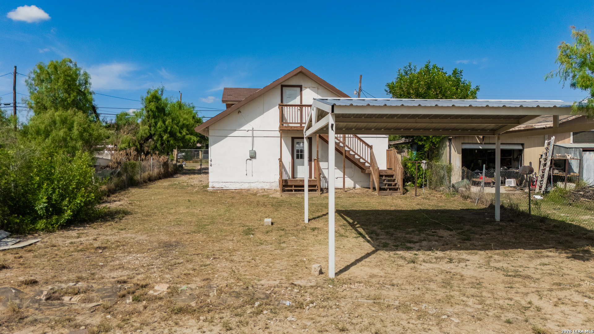 main property photo 23