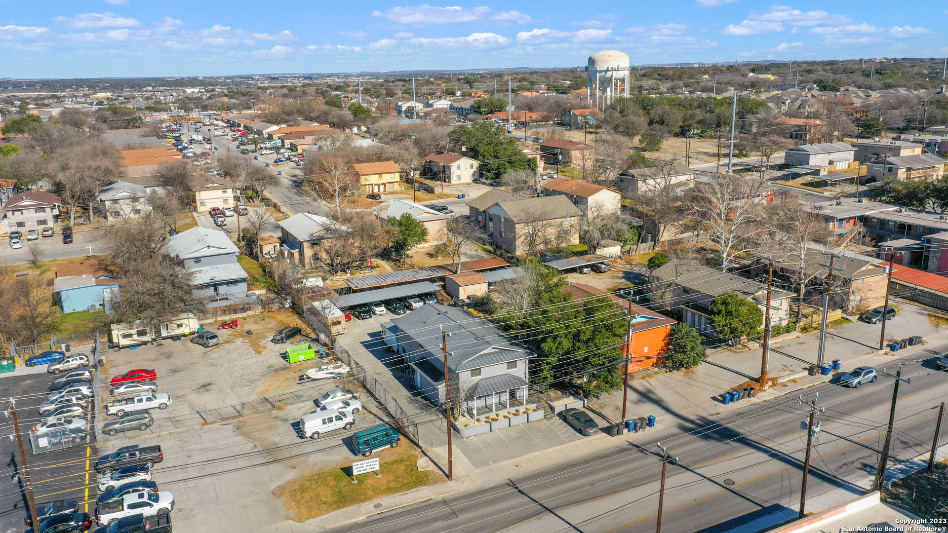 main property photo 24