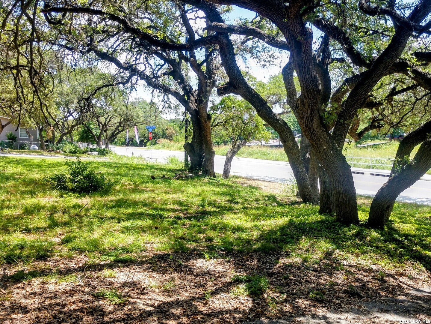 main property photo 4