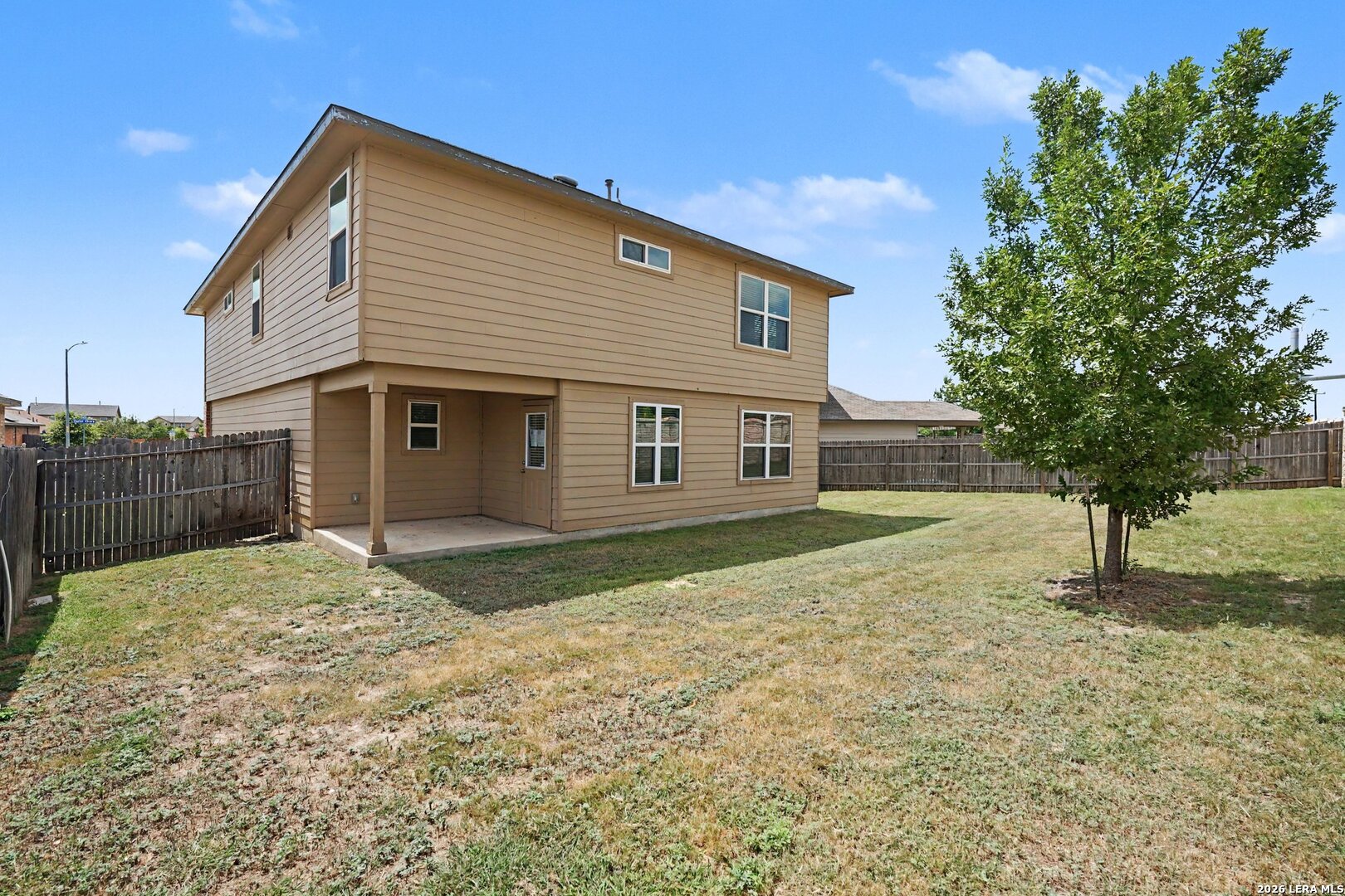 main property photo 32
