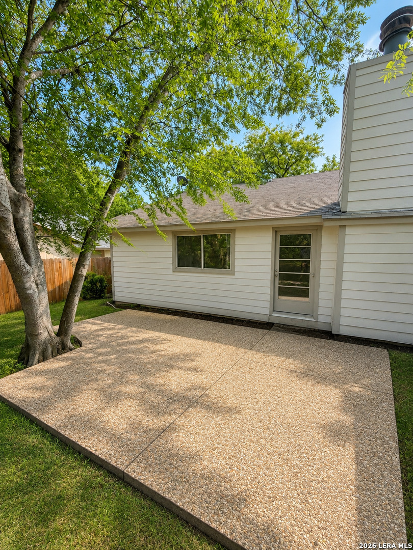 main property photo 14