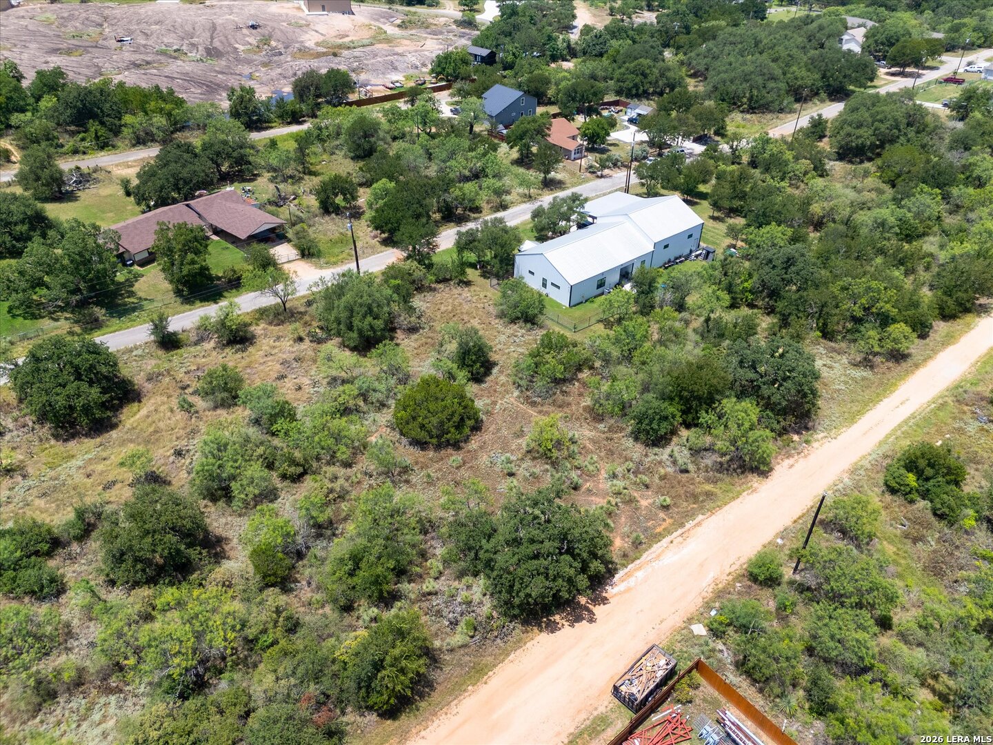 main property photo 13
