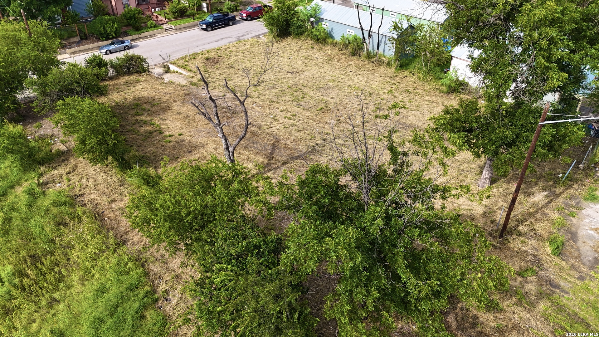 main property photo 10