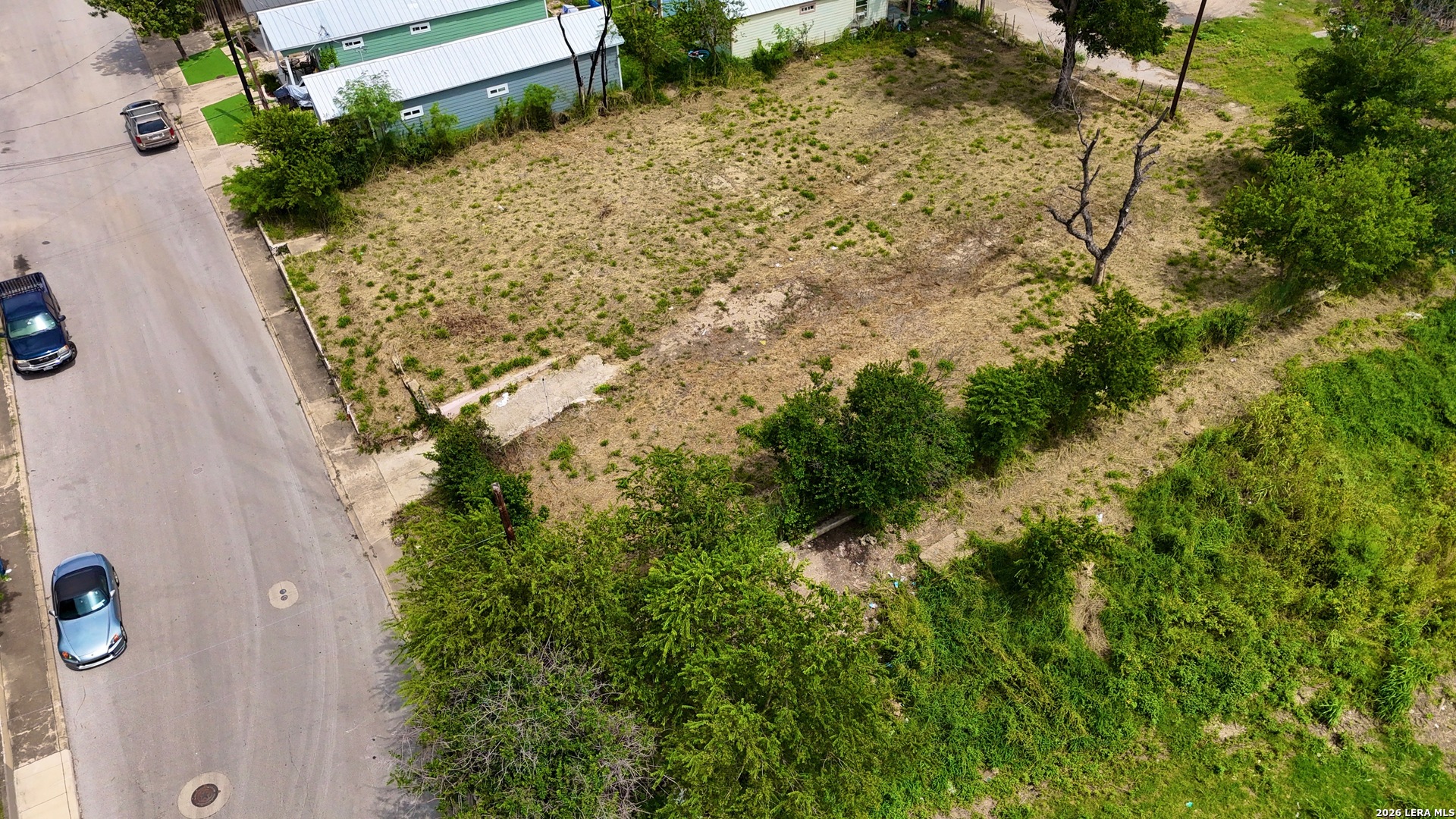 main property photo 13