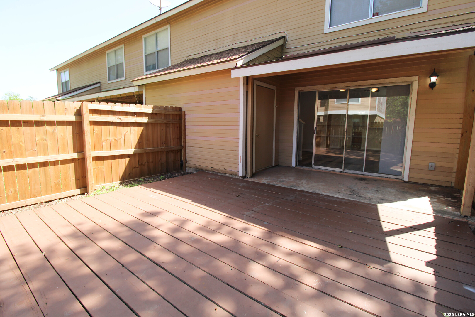 main property photo 30