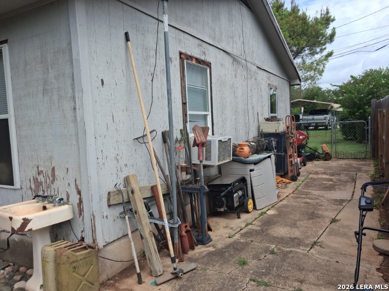 main property photo 11