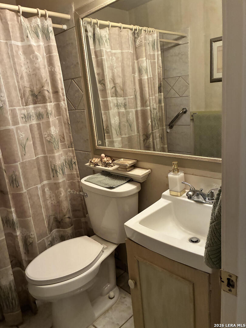 main property photo 12