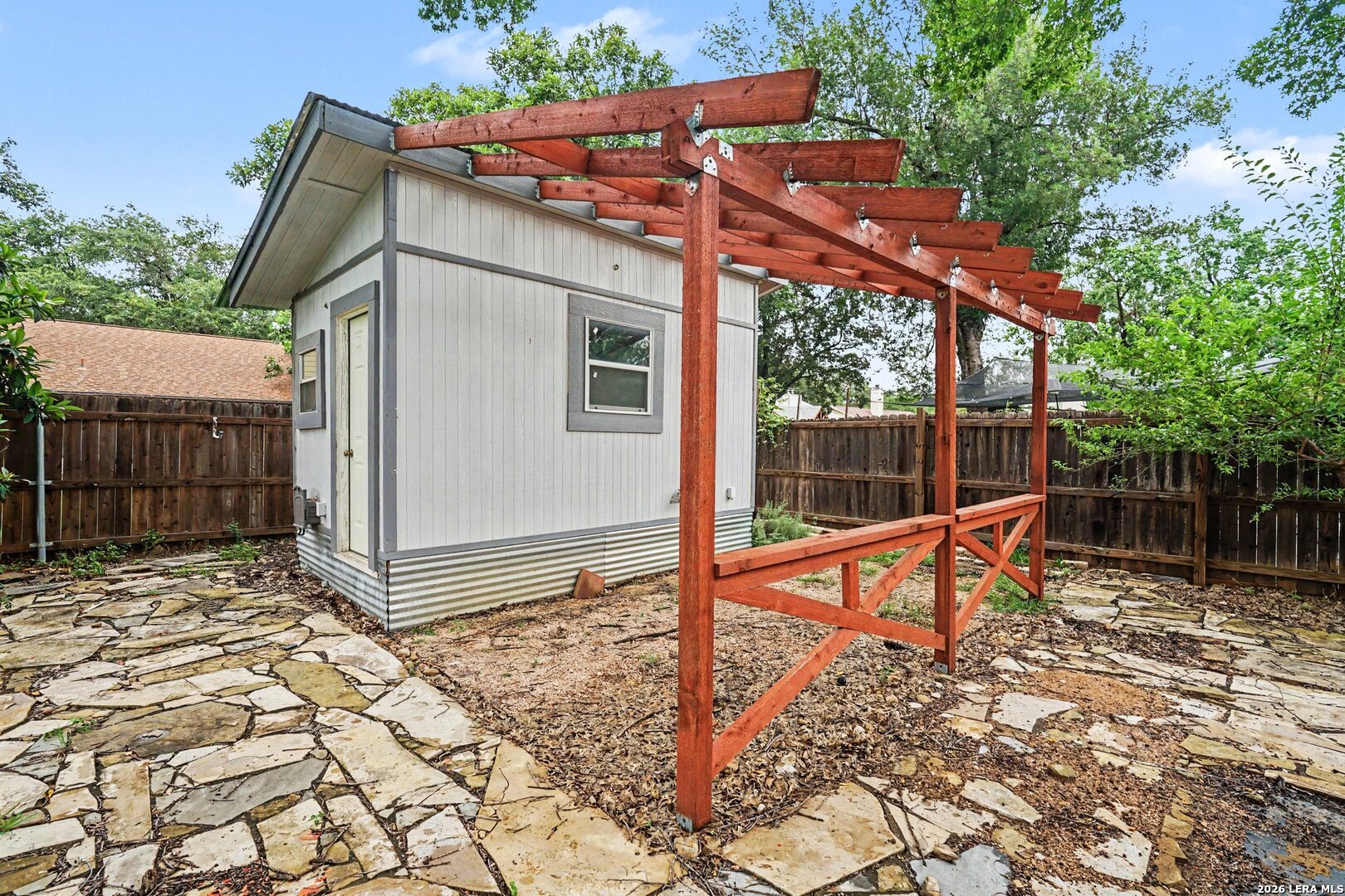 main property photo 31