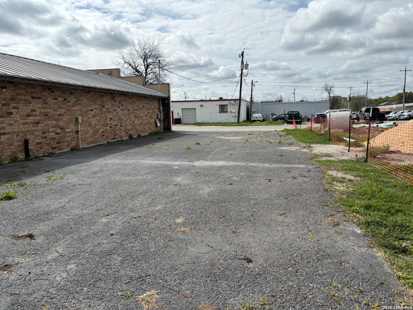main property photo 8