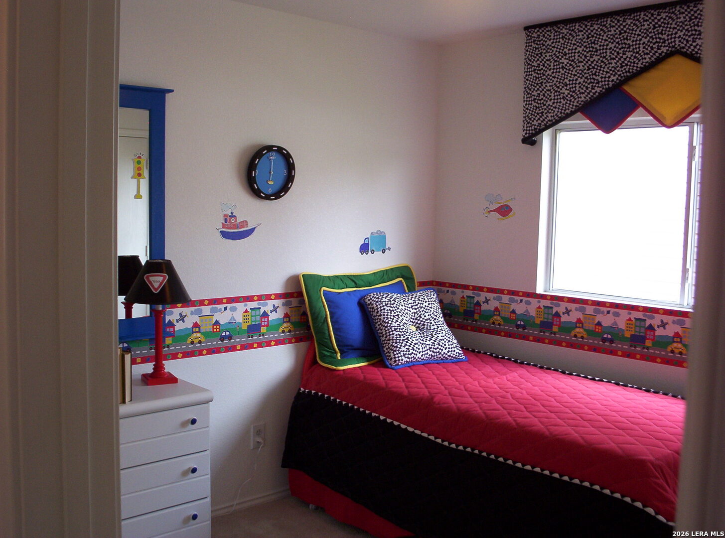 main property photo 9
