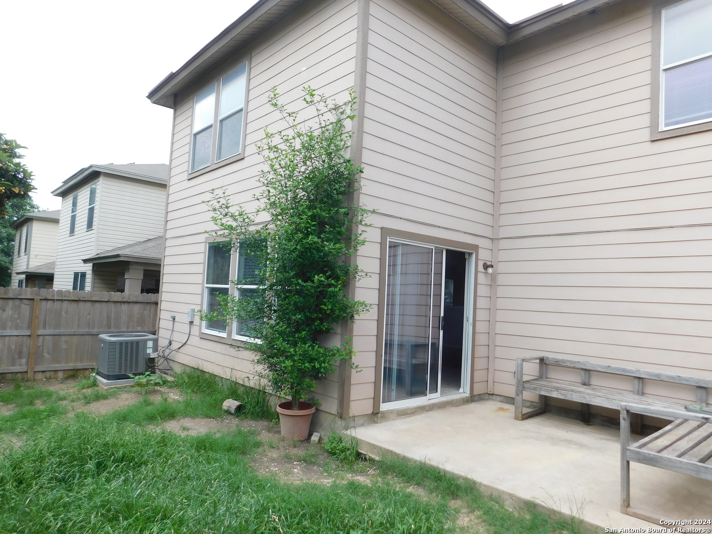 main property photo 22