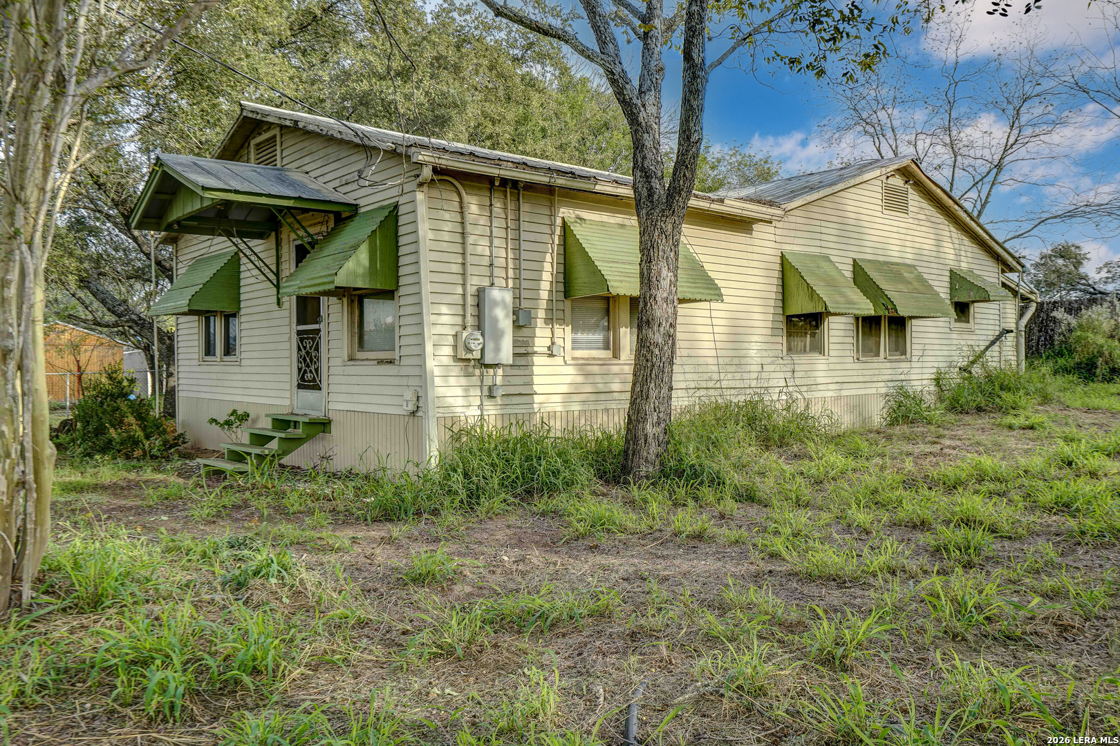 main property photo 5