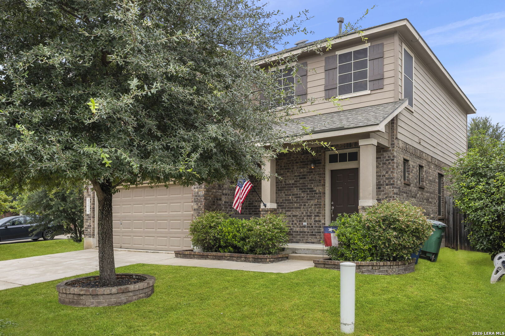 main property photo 3