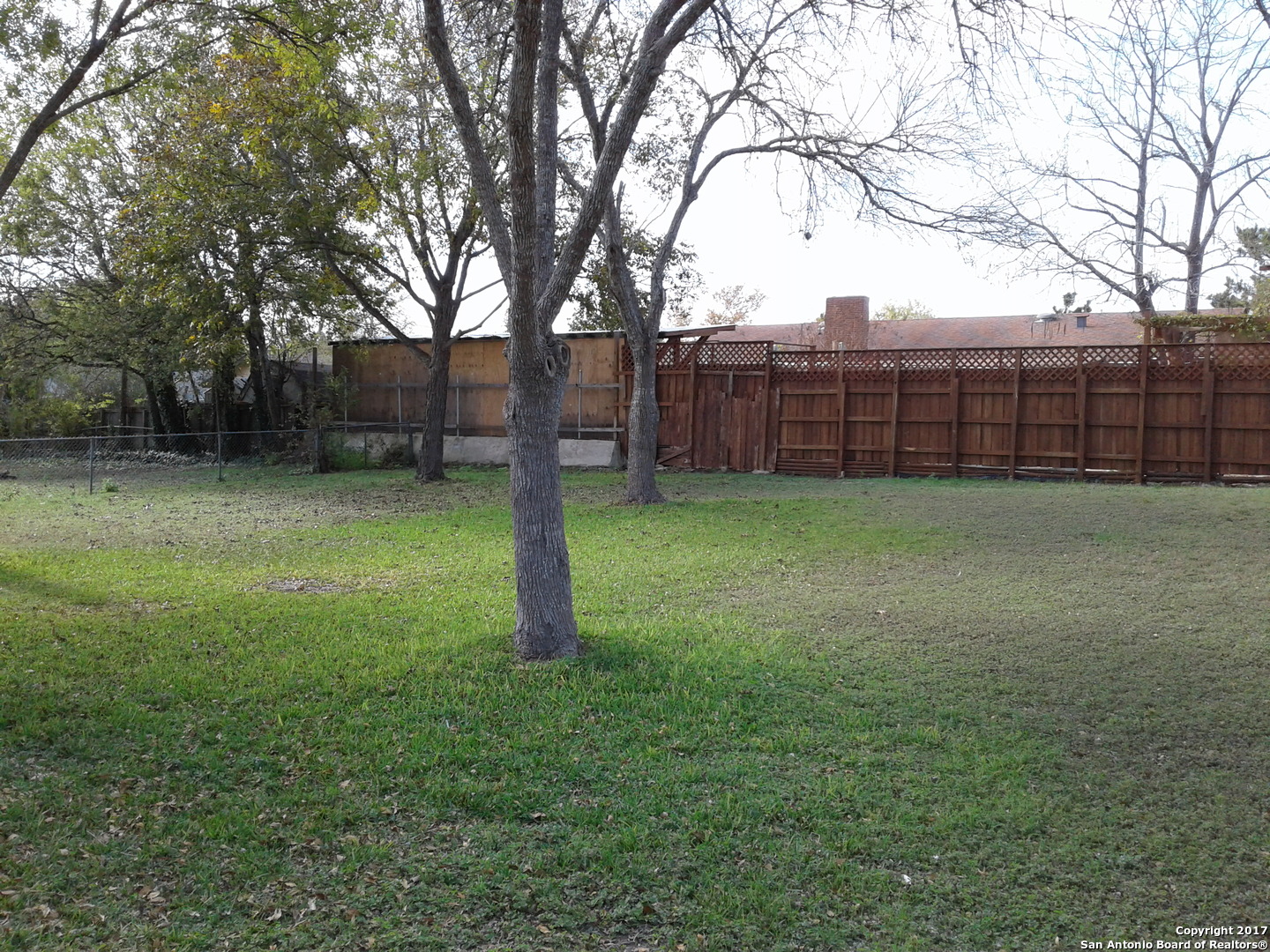 main property photo 13
