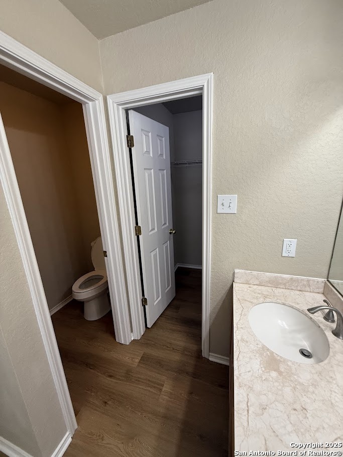 main property photo 12