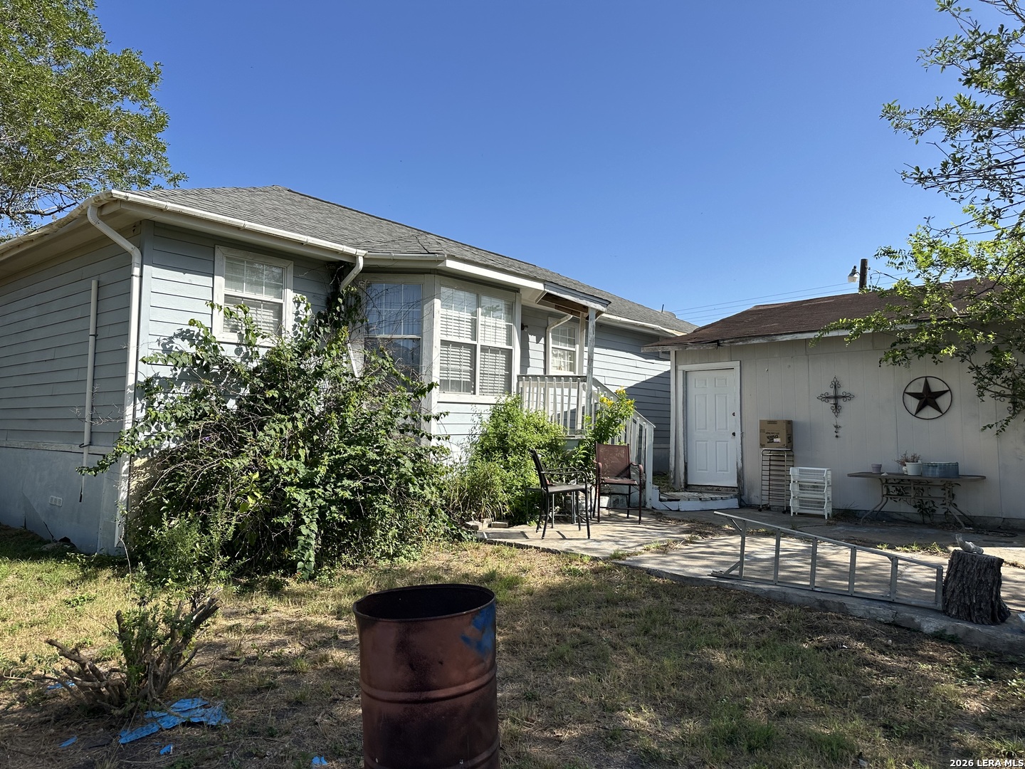main property photo 2