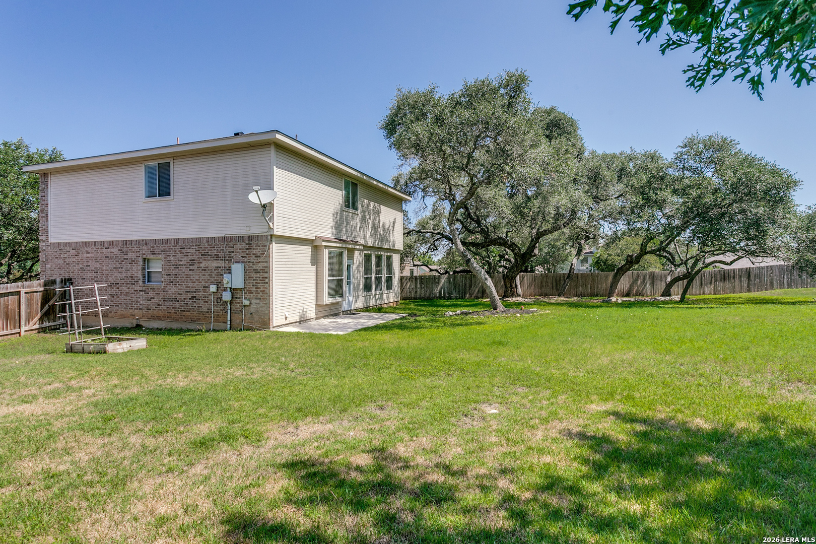 main property photo 31