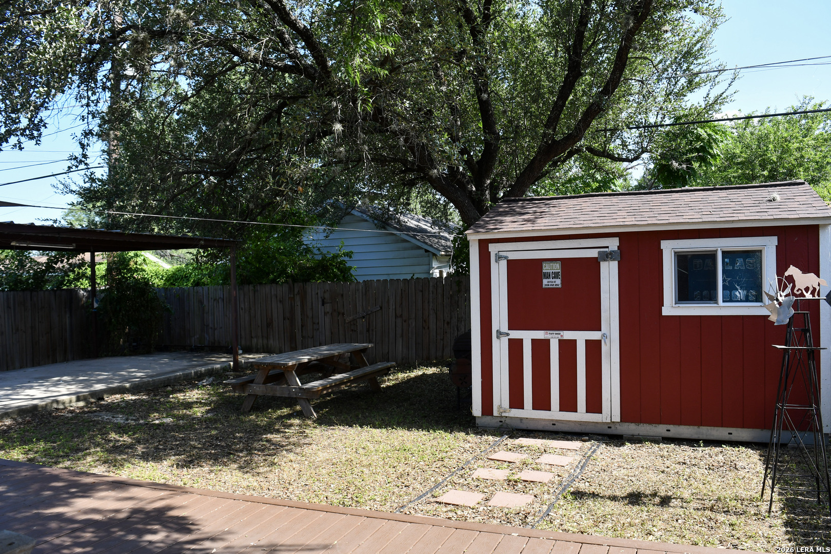 main property photo 19